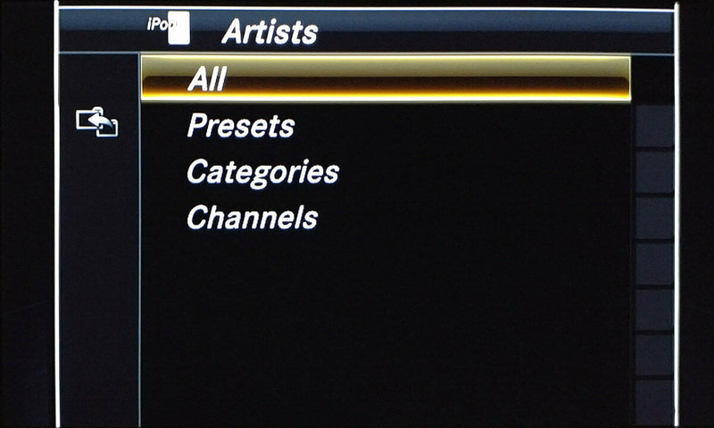 See artist, channel, song information and much more on the Mercedes Factory Radio display